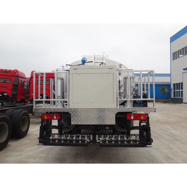 Тележка Paver спрейера асфальта раздатчика битума конструкции ремонта дорог Dongfeng 10cbm умная