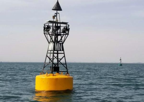 O SIDA marinho à boia cardinal de Mark das boias dos marcadores do oceano livra da manutenção