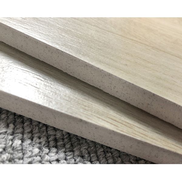 Плитки зерна древесины дизайна влияния финиша керамические, плитка планки фарфора справляясь 150 x 900mm