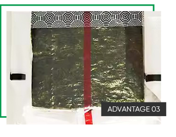 Custom Safe Food Clear Plastic Restaurant Triangle Onigiri Nori Sheets with 21 cm Length and 24 Months Shelf Life