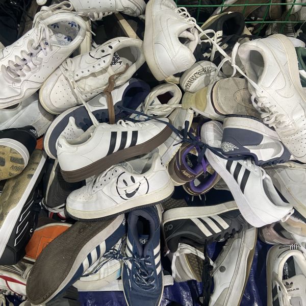 Mix Size Second Hand Men Shoes China Branded Used Running Sports Sneakers