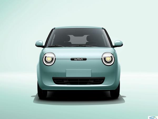 Changan Lumin 2024 205km Pure Electric Mini EV Passenger Car with Advanced Technology
