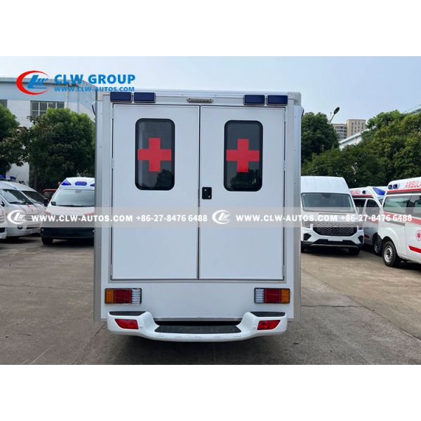 Foton 4x4 All-Terrain Ward-Type Ambulance with Mitsubishi 210HP Engine & Customizable Medical Suite