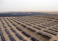 Solo sistema de seguimiento de montaje solar fotovoltaico de tierra de la columna del sistema