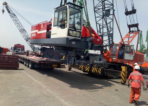 Guindaste de esteira rolante hidráulico telescópico SQ250A 37 Ton Lattice Boom Crane com preço baixo para a venda