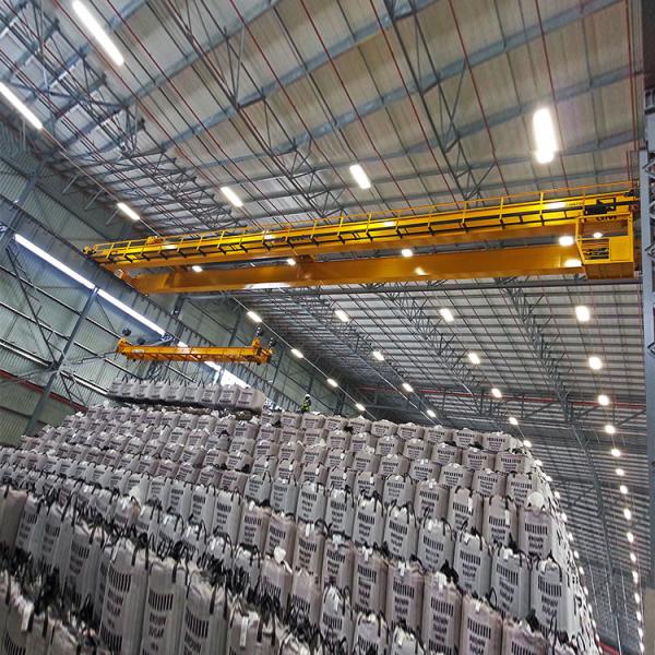 Guindaste aéreo da eletro viga do dobro do ímã com tensão de levantamento do feixe 380v 50hz