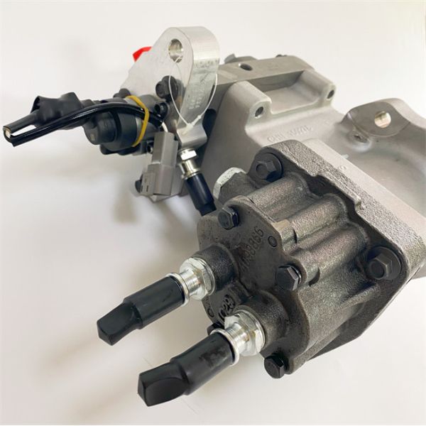 SAA6D114-3 Cummins Excavator Engine Parts Pump 3973228 6745-71-1170