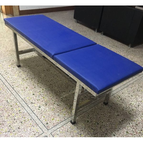 Lit de repos d'hôpital réglable pour patients en acier inoxydable avec matelas en cuir PU et dossier