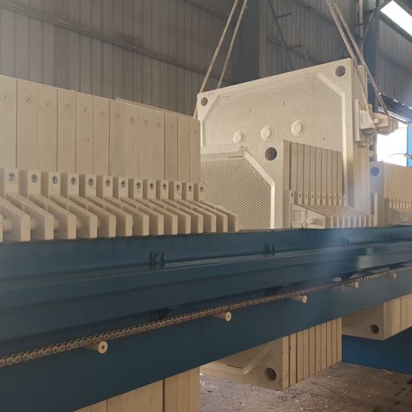 Filter Press Providing Solid Liquid Separation for Printing Dyeing Slaughtering and Food Processing Industries with Large Filter Area 280m2