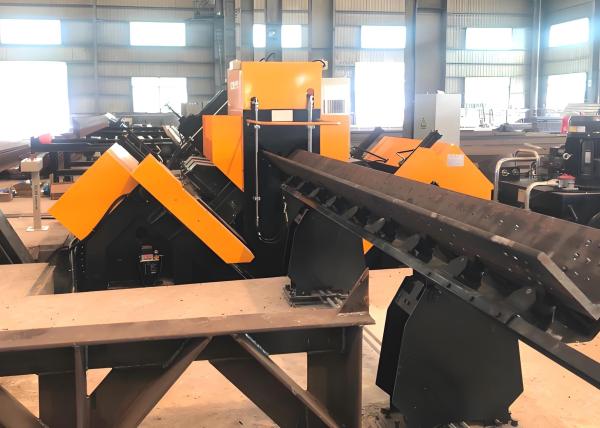 3 lâminas de cada lado Máquina de linha CNC de ângulo de alta eficiência BT40 Taper do fuso de perfuração