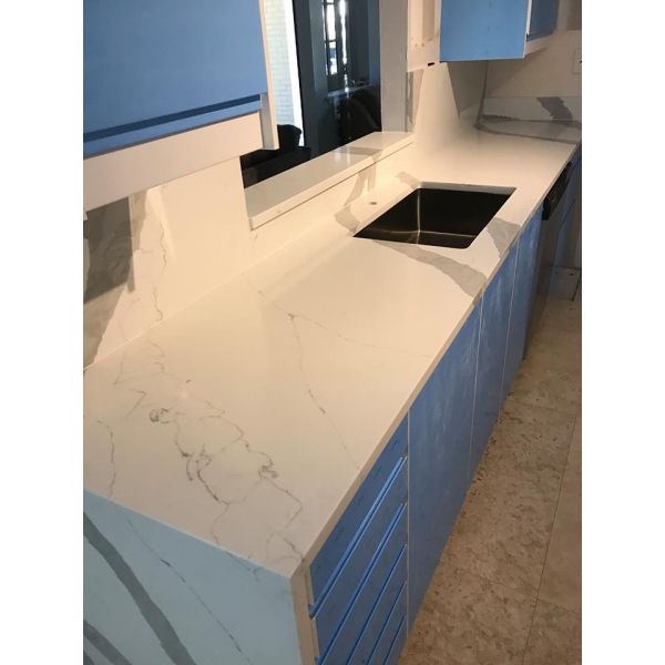 Тщета ванной комнаты кварца ресторана покрывает кварц особой чистоты помытый кислотой