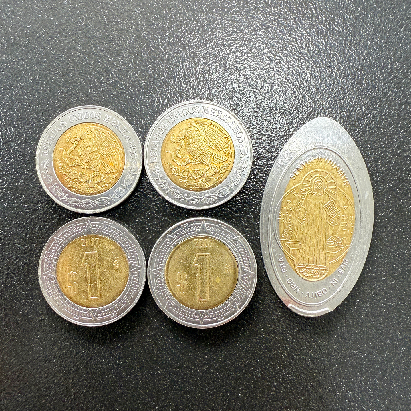 Mechanical No electricity peso coin Press Machine Manual Hand Wheel Operated Souvenir Coin Embossing Machine 0 Power Coin Equipment For Museum Tourist Spot Amusement Park Scenic Tour Gift Shop