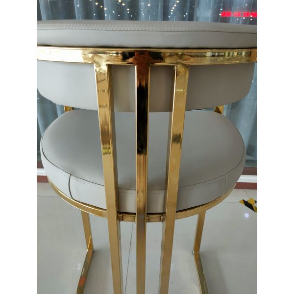 Strong Bearing Capacity 51cm 78cm Wrought Iron Bar Chair