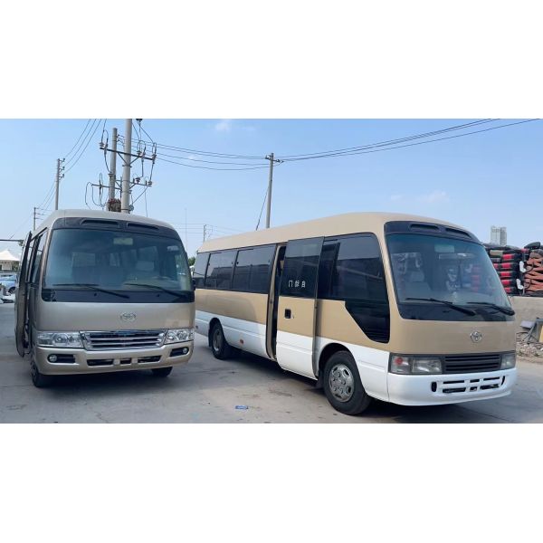 Used 26 Seats 28 Seats 30 Seats Coaster Bus Fuel Type Diesel Seat Capacity 16-35 Seats