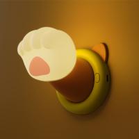 Luz nocturna de pata de gato con fuente de energía de batería y diseño multifuncional