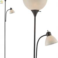 Luz moderna do assoalho do diodo emissor de luz do metal vertical para a sala de visitas Sofa Nordic Retro