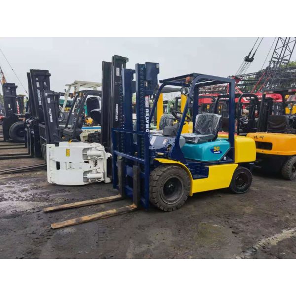 Komatsu FD30-14 Second Hand Diesel Forklift 3 Ton