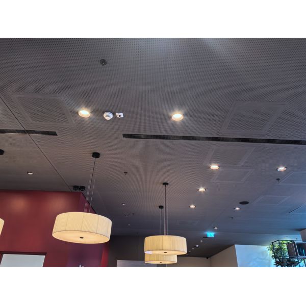 16/16/6mm Ceiling Formica Laminate Perforated Acoustic Panel Timber Soundproof Board