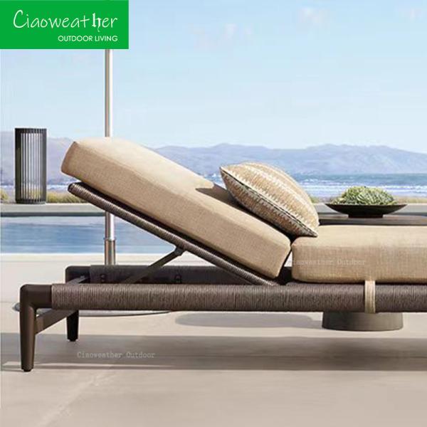 Wood Outdoor Sun Lounge Chair for Luxury Resort Beach Chaise and Customized Color at Modern Hotel Patio
