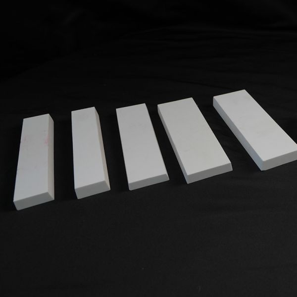 High Temperature Resistant Alumina Ceramic Tiles For Industrial Up To 1600°C In Extreme Heat Environments