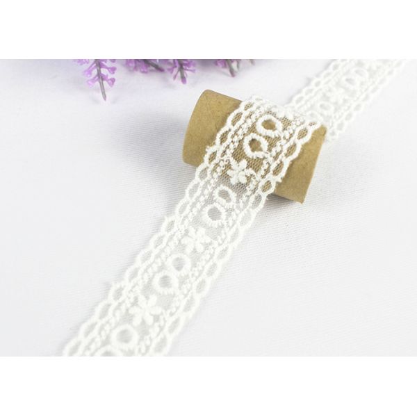 le coton plat de largeur de 2.5cm a brodé le bord cranté par équilibre de dentelle soluble dans l'eau