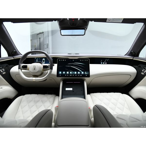 Changan Avita 11 580km de alcance Pure Electric EV Car Cuatro ruedas motriz doble