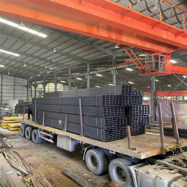 JIS Q235 Welded Square Steel Pipe Rectangular ERW MS Iron 1 - 10mm