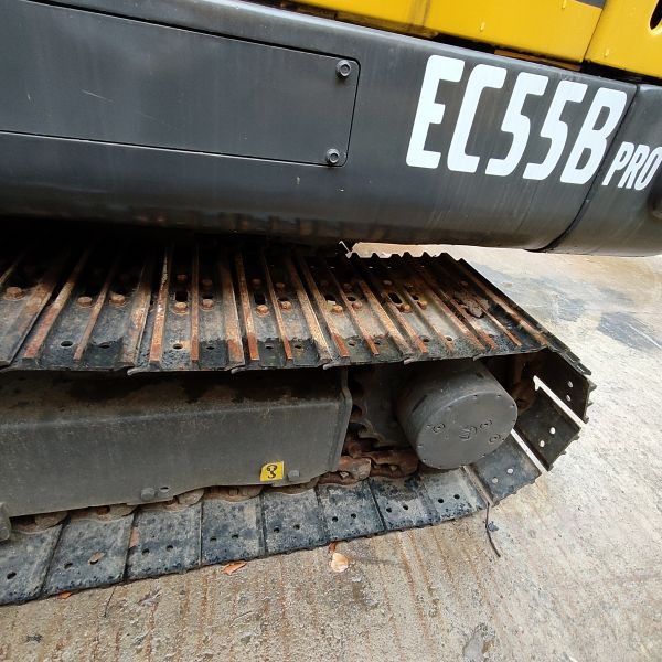 Использованные Volvo EC55B Crawler Excavator Фермерские машины Volvo EC55B Digger Machine