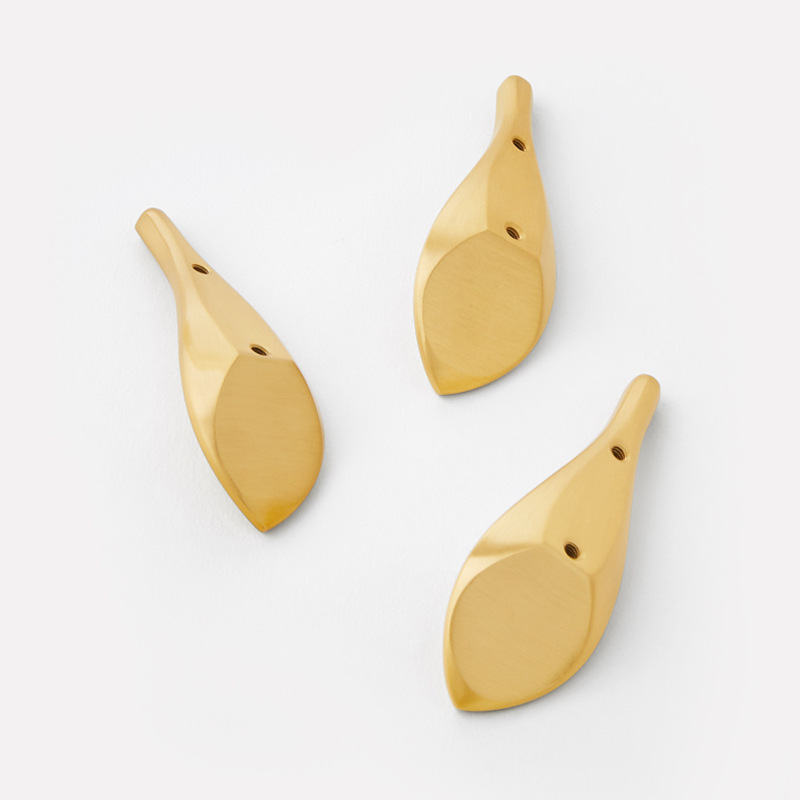 Nordic Brass Leaves Solid Creative Leaves Cabinet Door Wine Cabinet Wardrobe Handle Brass Knob