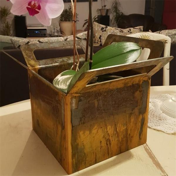 Natural Rusty Color Corten Steel Planter Pot With Drain Holes