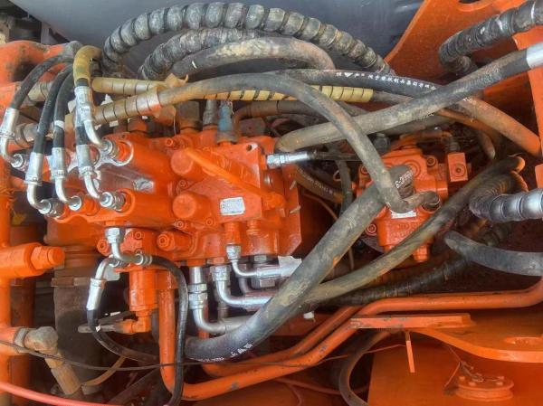 Excavar 6 toneladas de resistente hidráulico com trilhos Hitachi 60 escavadeira de segunda mão, com baixo preço e bom perf de escavação