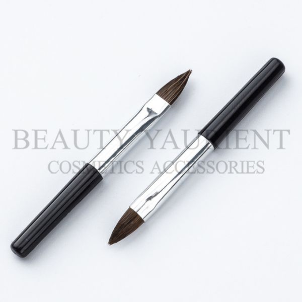 Soft Bristles Disposable Lip Makeup Brush Travel Lip Brush Black Plastic Handle 1.8g