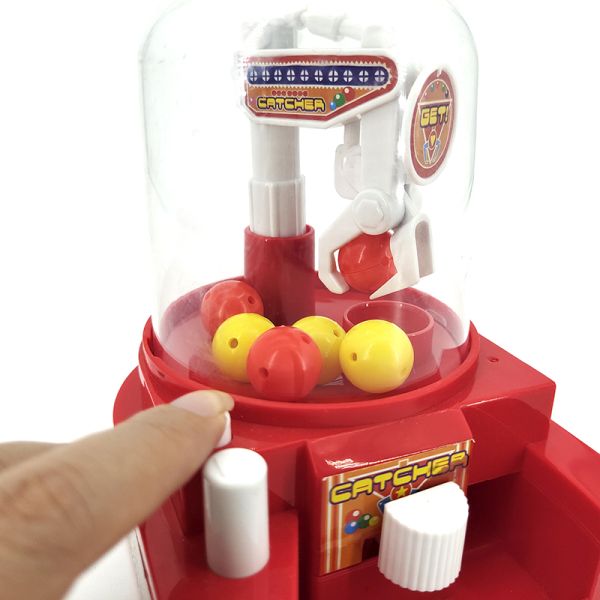 Полость красной игрушки машины Gashapon шариков пластиковая отливая в форму Multi