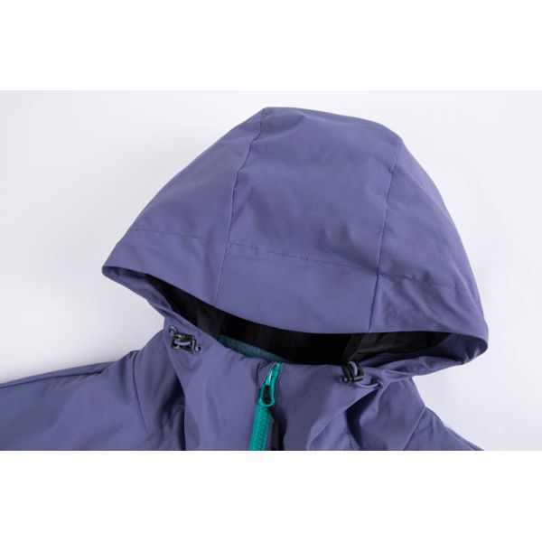 Men's Waterproof Polyester Softshell Jacket with Grid Fleece Lining and Wind-Repellent Hooded Design