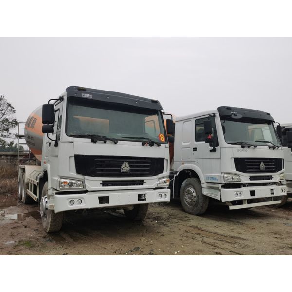 тележка Sinotruk Howo цемента 6x4 16CBM китайская используемая установила тележки конкретного смесителя