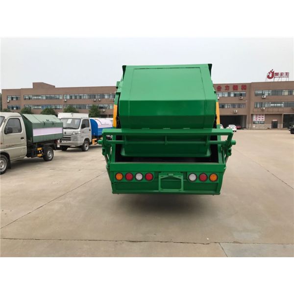 Sinotruk Howo 10CBM Refuse Collection Truck , Waste Removal Trucks Leakage Proof