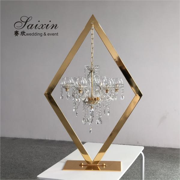 Novo estilo quente para a peça central do casamento cristal ouro candelabra mesa de decoração lustres porta-velas com suporte