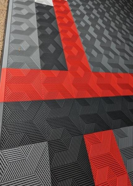 Waterproof Racedeck Garage Tiles Plastic Garage Floor Tiles For Showrooms