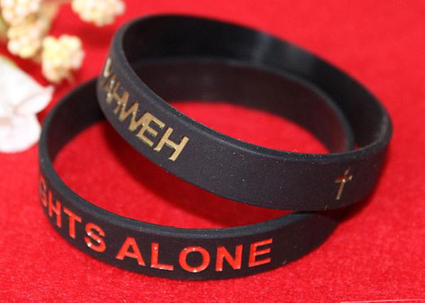 2mm Thickness Custom Silicone Rubber Wristbands Color Filled Logo Process