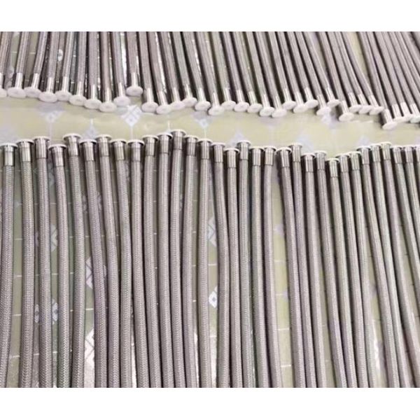 20~200m/roll 1.05mm Ptfe Stainless Steel Braided Hose For Transporting Corrosive Chemicals