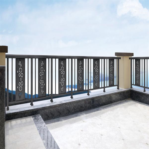 Aluminum Railing with Customizable Horizontal Slat Design for Pool and Yard