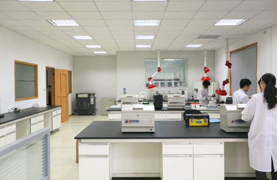 Слот Die Coating Hot Melt Adhesive для медицинских изделий с высокой сцепленностью