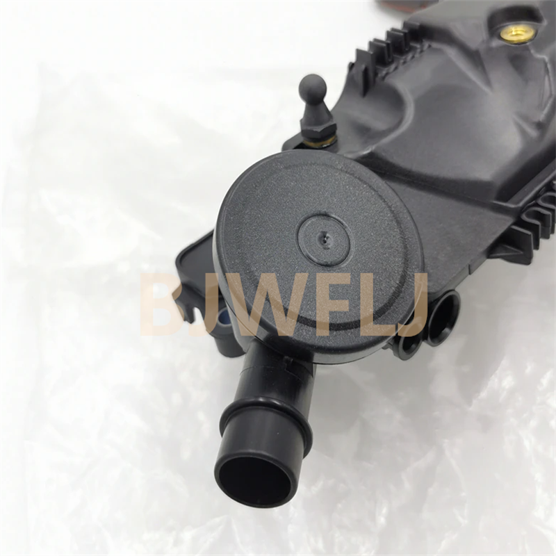 Single Turbo Diesel Camshaft Valve Cover For Land Rover Freelander 2 LR004200 LR022304