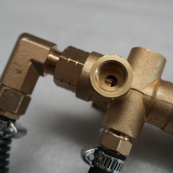 Durable Unloading Valve (Water Relief Valve) - High-Pressure Water Pump Regulator For Sweeper-Scrubber Trucks, For Pressure Control