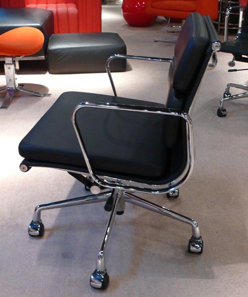 Mid Century Replica Modern Classic Office Chair With Footrest Swivel Function