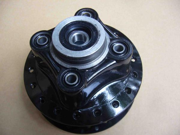 HONDA XL125 MOTORCYCLE MOTORBIKE MOTOR  R R HUB