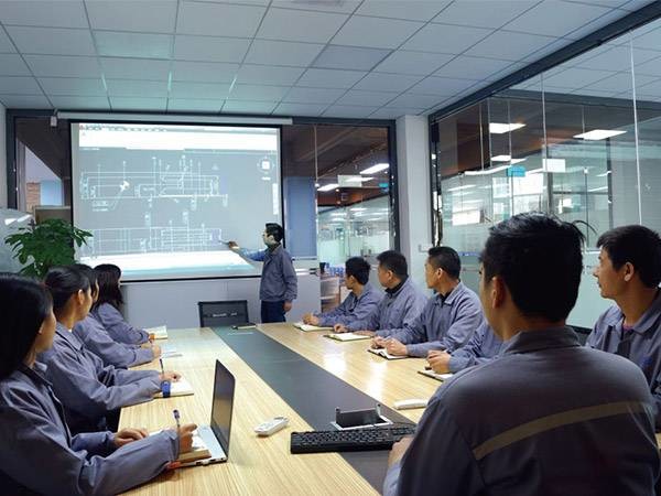 Части прессформы вырезывания провода высокой точности SCM435, ВЕРХНИЕ части прессформы ЧЕЛЮСТИ