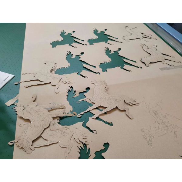 Алюминиевые столешницы Плоскостроительные бумажные узоры Швейные узоры Тонкие PVC-резаки Плотатор чернильная печать резаки