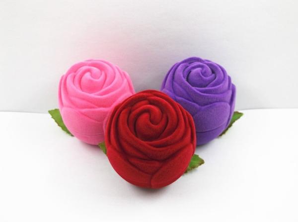 Valentine Suede Flocking Jewelry Box , Flower Designed Velvet Storage Box For Girlfriend