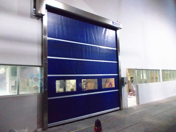 Full Transparent 1.5mm PVC Window High Speed Industrial Doors In Warehouse